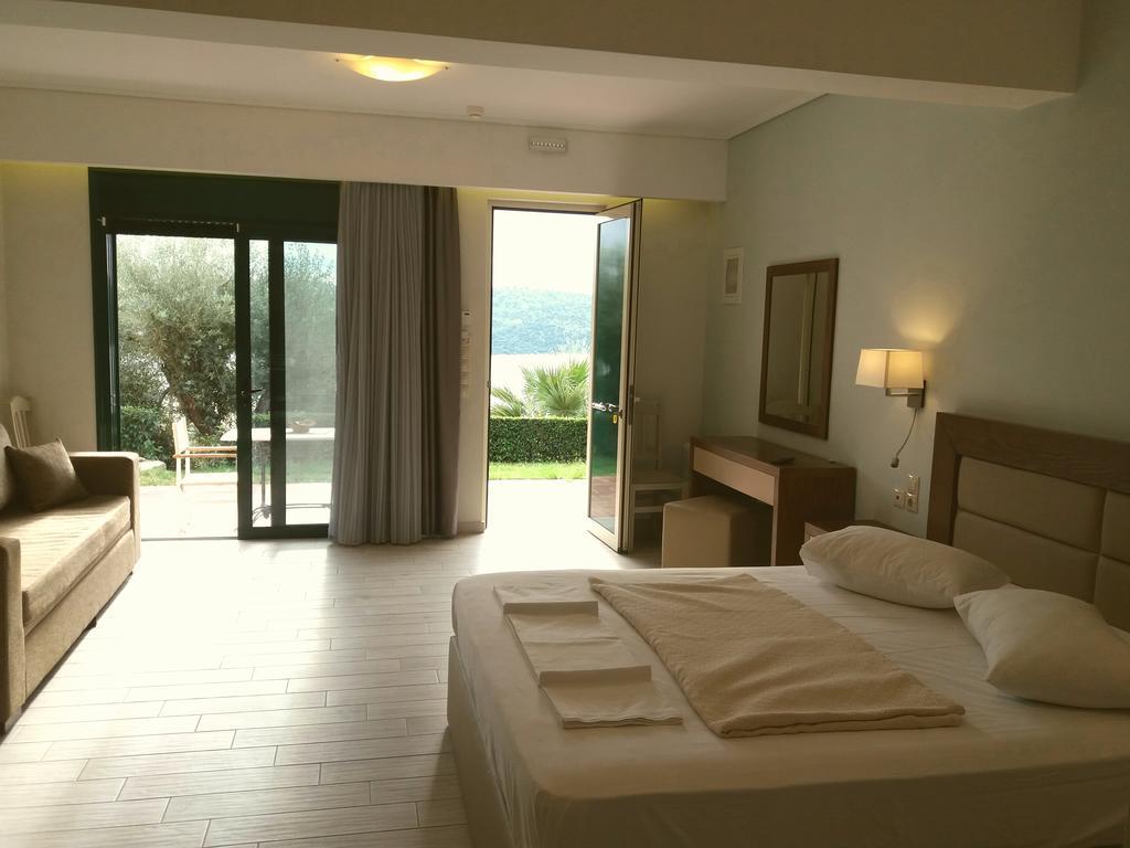Giannis Village Resort Astakós Exterior foto