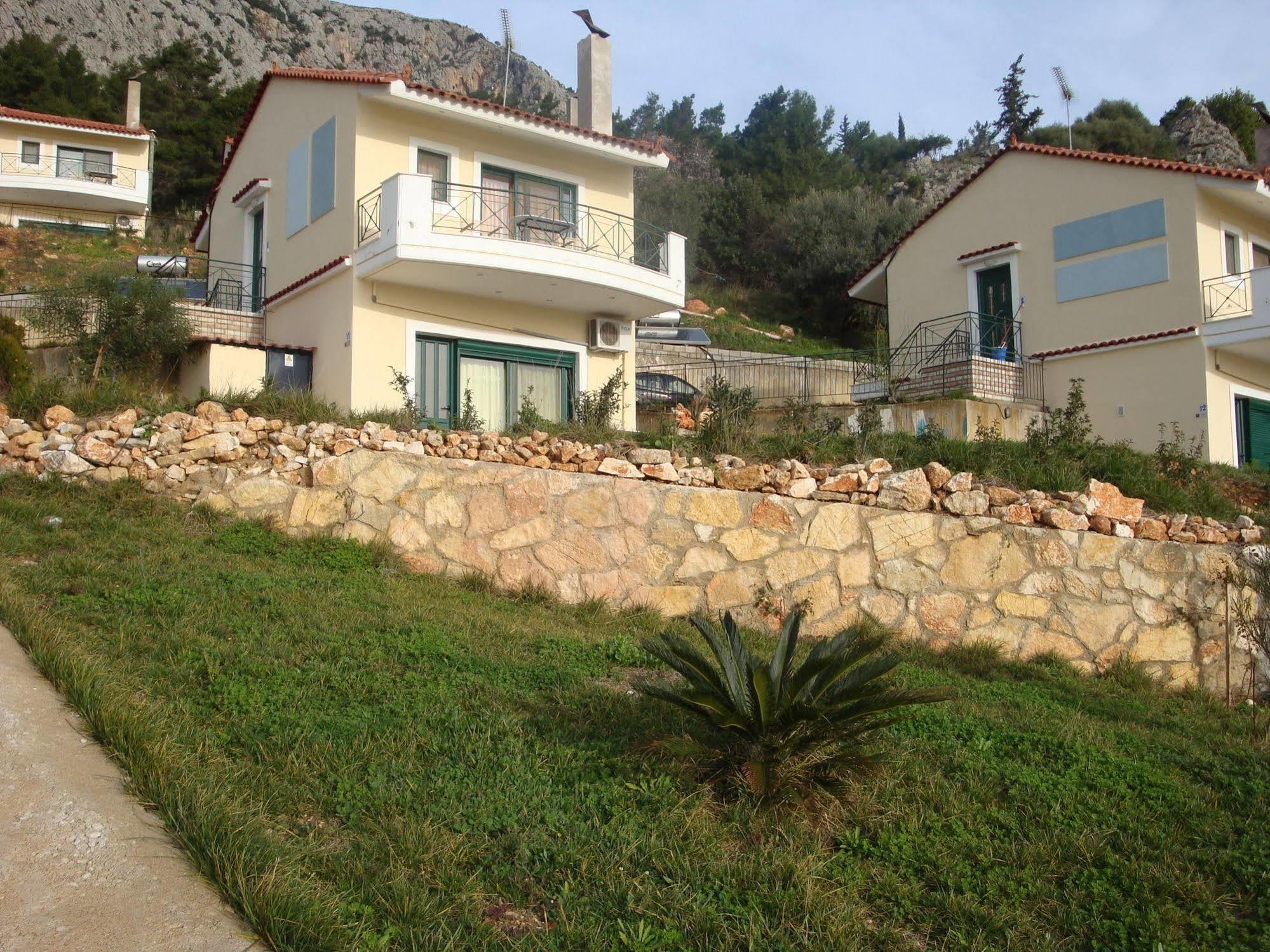 Giannis Village Resort Astakós Exterior foto